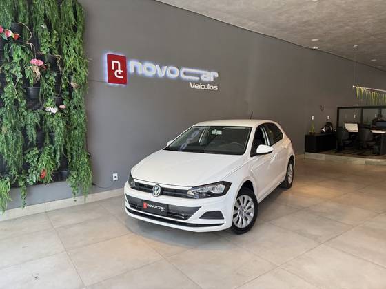VOLKSWAGEN POLO 1.0 200 TSI COMFORTLINE AUTOMÁTICO VOLKSWAGEN POLO 1.0 200 TSI COMFORTLINE AUTOMÁTICO